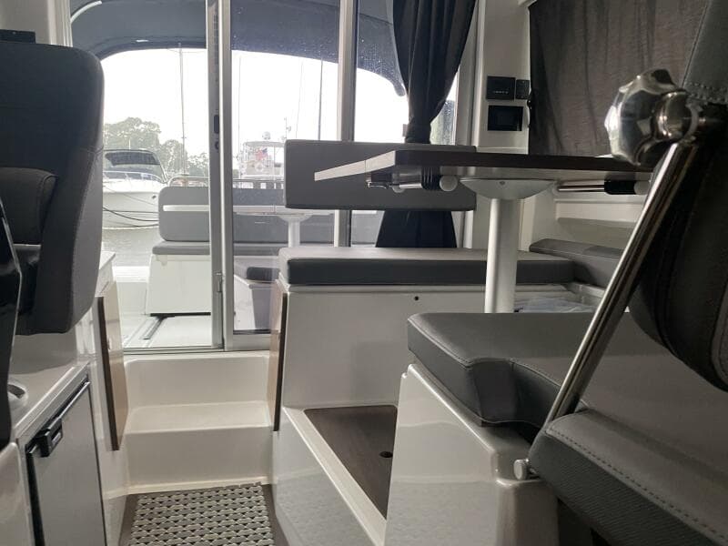 2023 Beneteau Antares 8