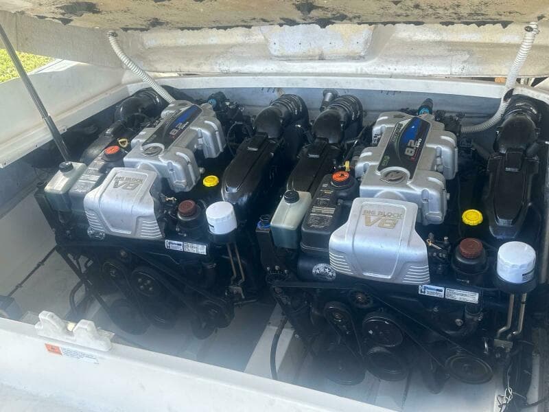 2015 Chris-Craft Launch 32