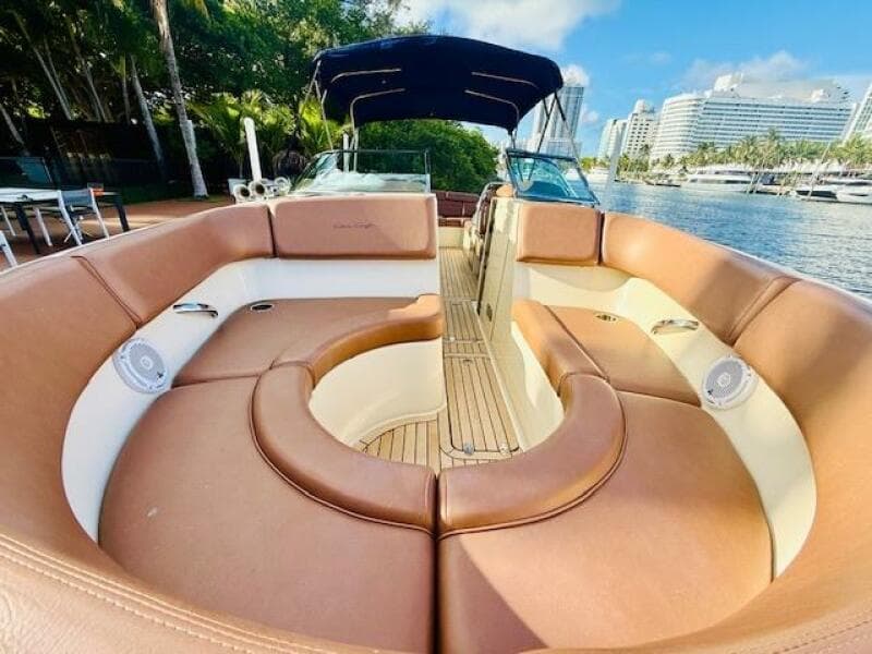 2015 Chris-Craft Launch 32