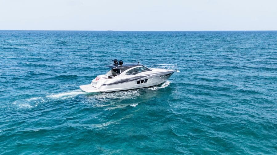 2014 Cruisers Yachts 45 Cantius