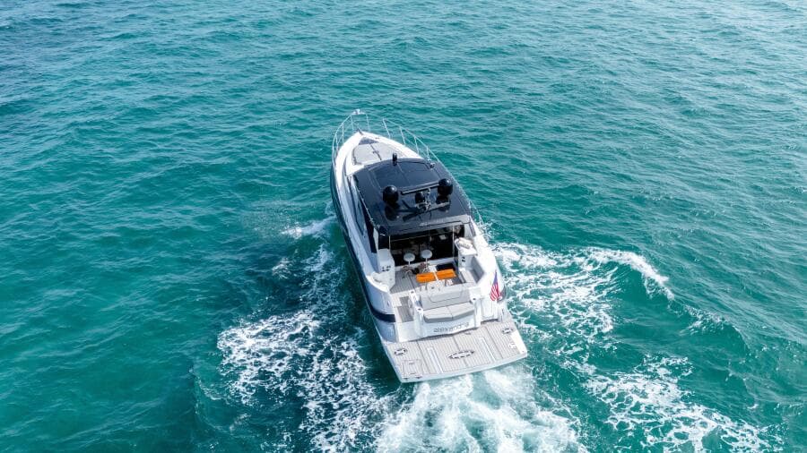 2014 Cruisers Yachts 45 Cantius