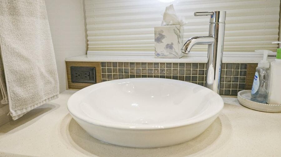 2014 Cruisers Yachts 45 Cantius