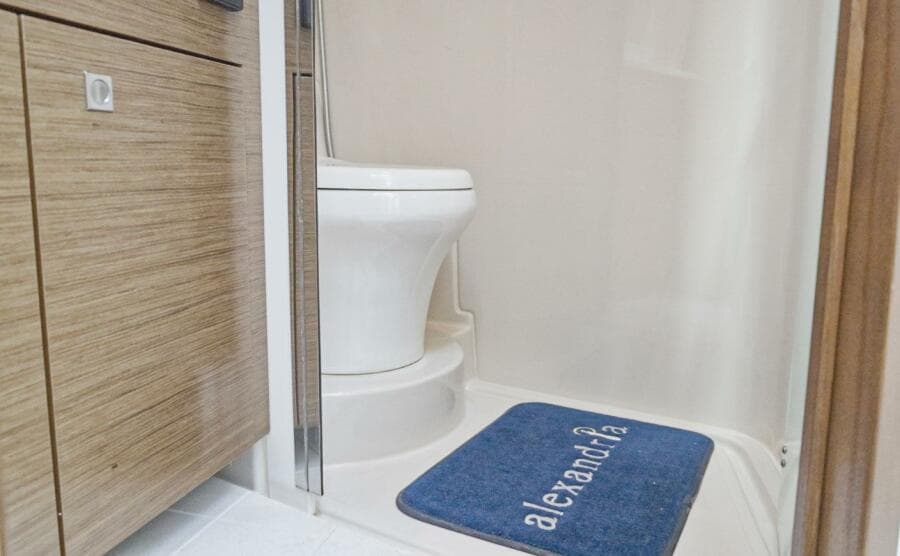 2014 Cruisers Yachts 45 Cantius