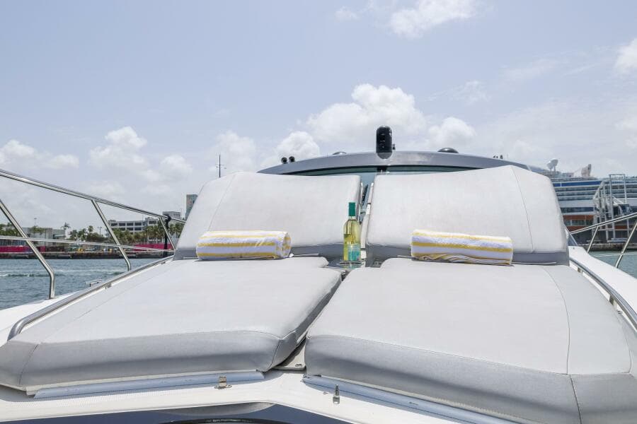 2014 Cruisers Yachts 45 Cantius