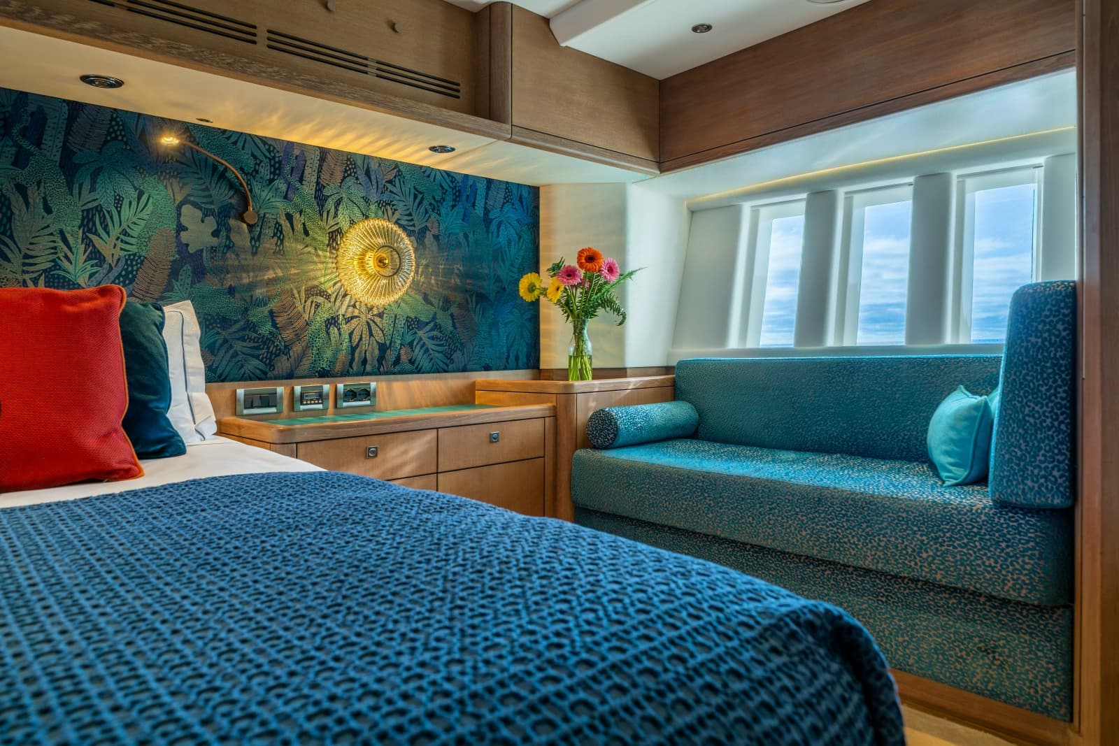 2013 Oyster Yachts Oyster 885 - Photo 31
