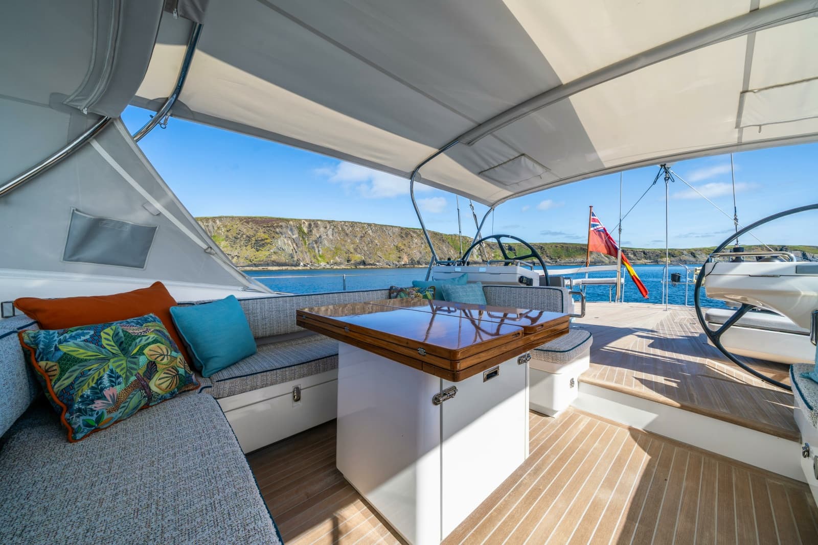 2013 Oyster Yachts Oyster 885 - Photo 18