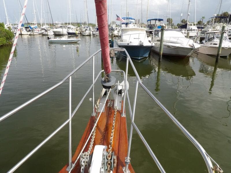 1990 Island Packet 32