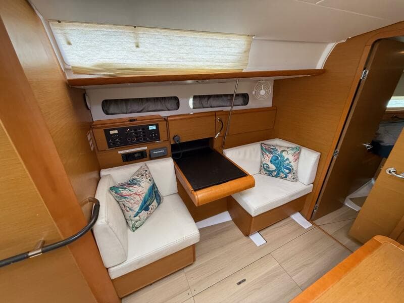 2015 Jeanneau 409
