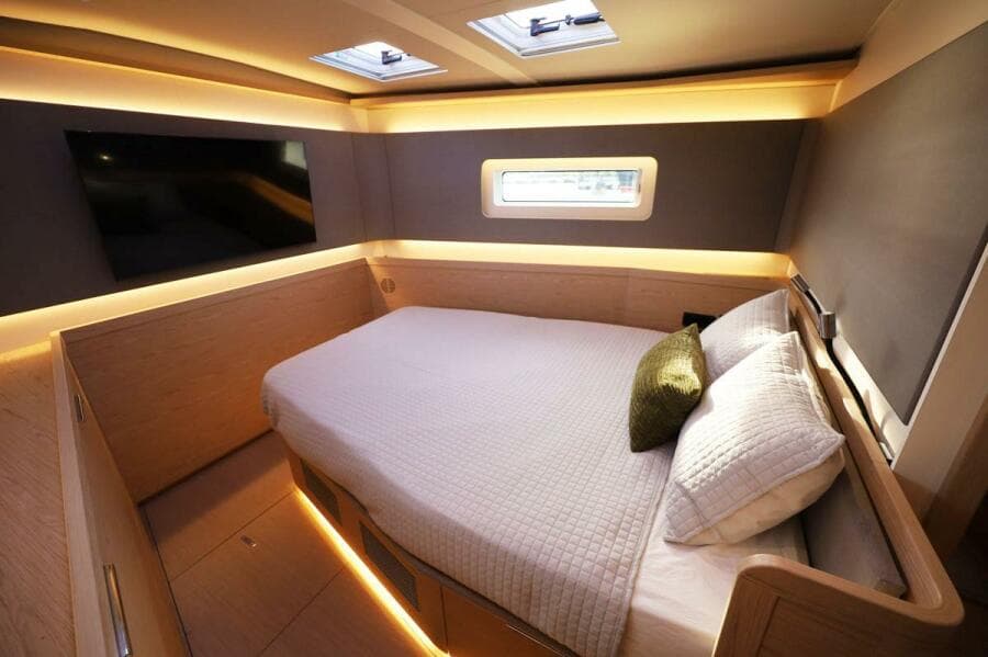 Forward Cabin To Starboard