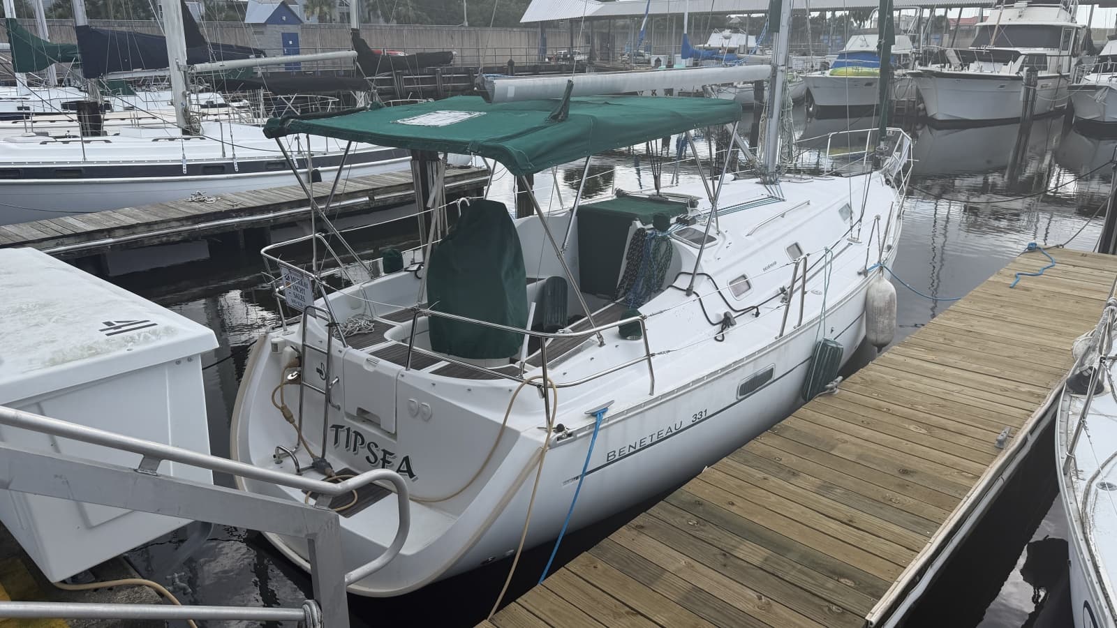 2005 Beneteau Oceanis 331 - Photo 2
