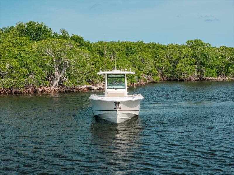 2019 Boston Whaler 330 Outrage