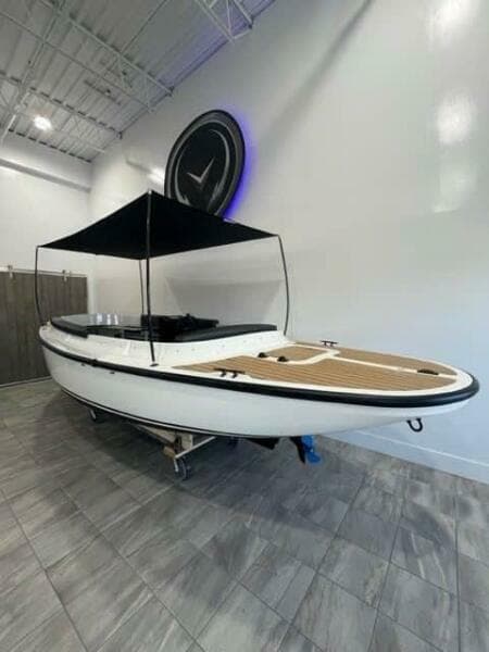 2023 Vision Fantail 217