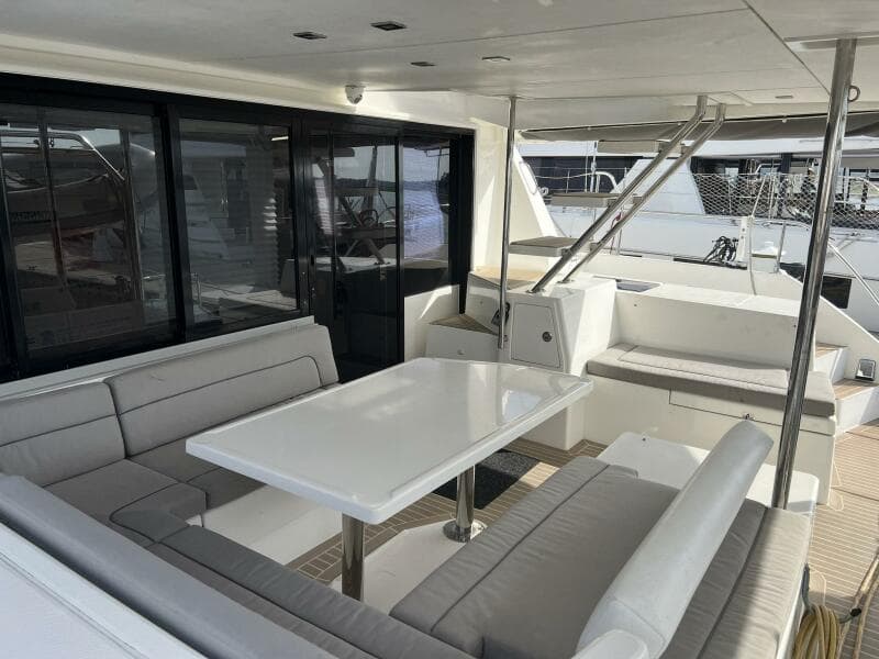 2018 Leopard Power Cat Stern U-shaped Settee