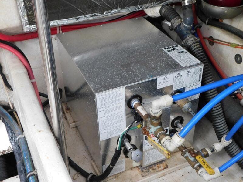 2001 Tiara Yachts 3500 Express