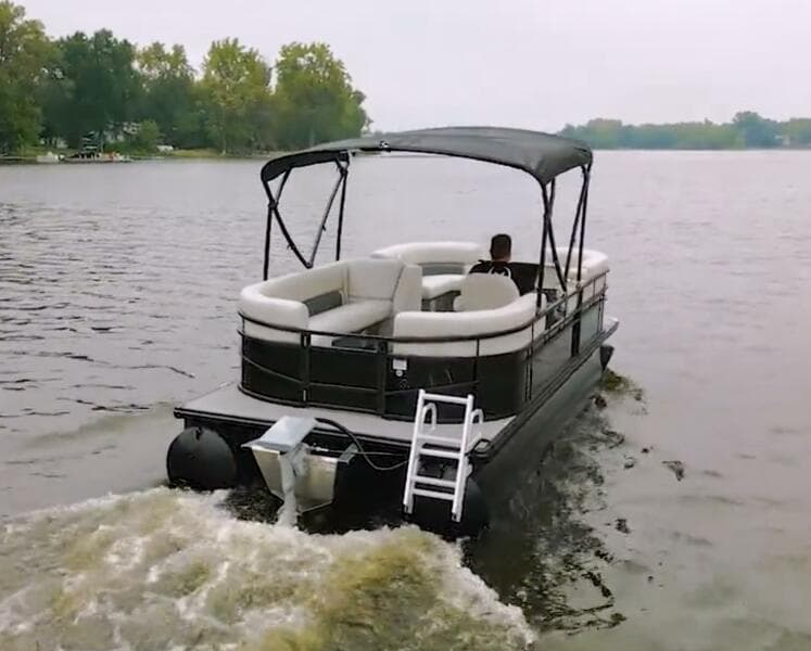 2024 Vision WX Tritoon