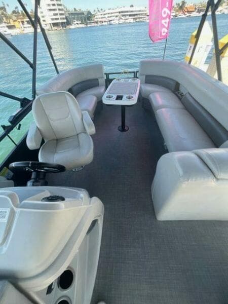 2024 Vision WX Tritoon