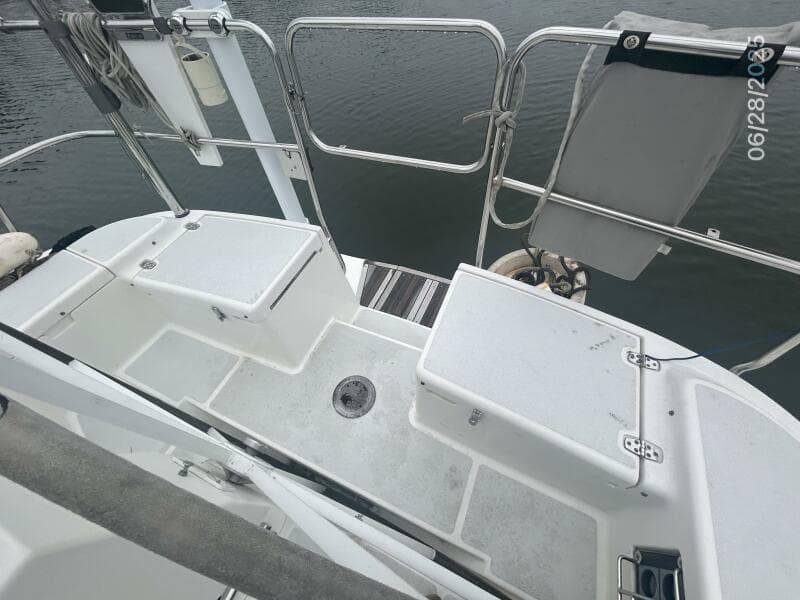 40' Freedom cockpit transom pass-thru
