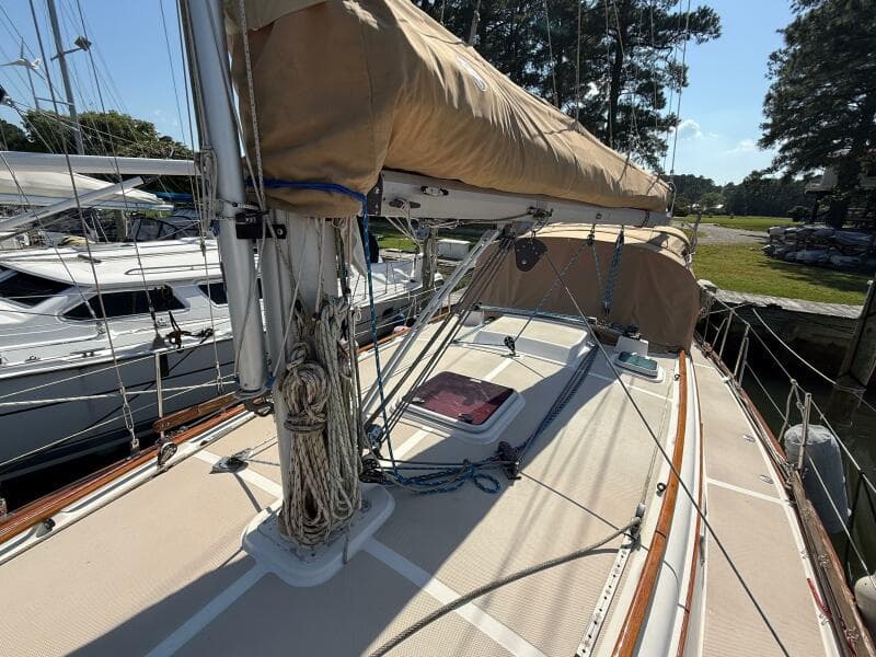 1987 Island Packet 38