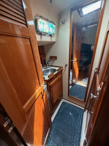 1987 Island Packet 38