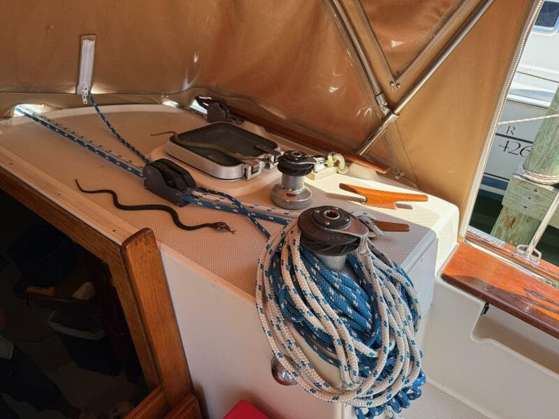 1987 Island Packet 38