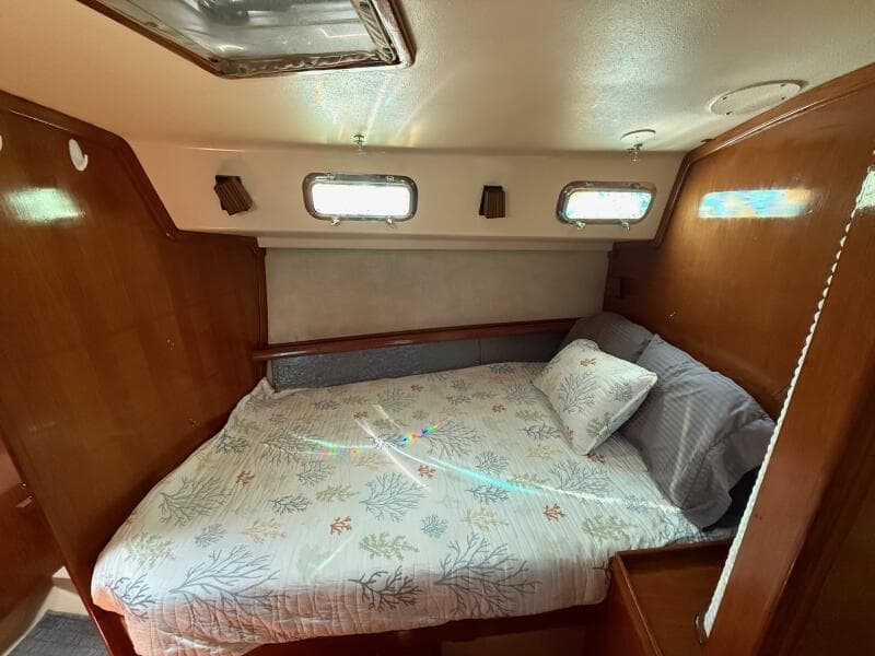 1987 Island Packet 38