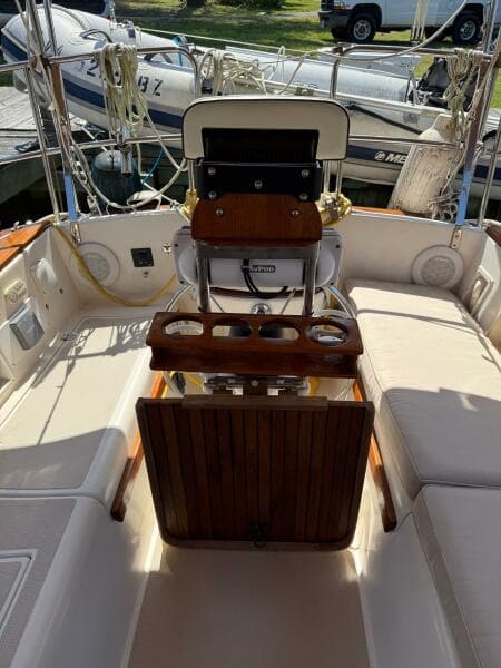 1987 Island Packet 38