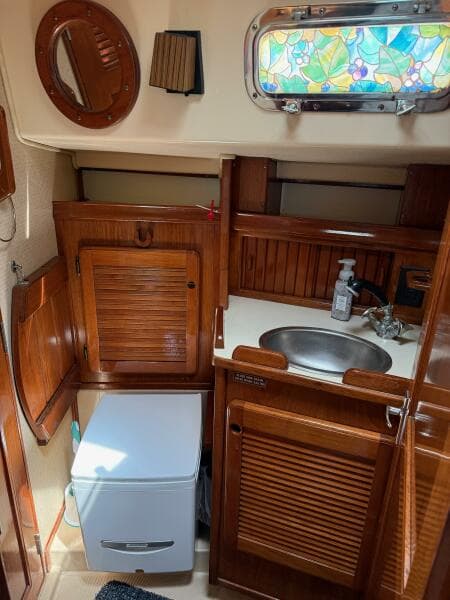 1987 Island Packet 38