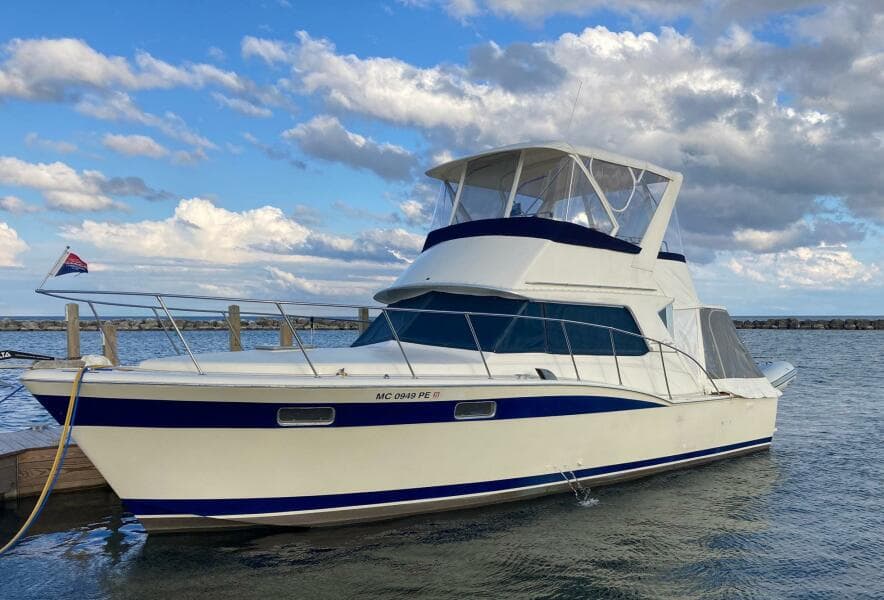 1979 Chris-Craft 360 Commander Sport Fish