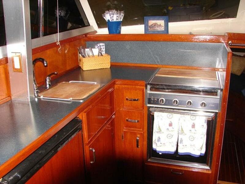 1979 Chris-Craft 360 Commander Sport Fish