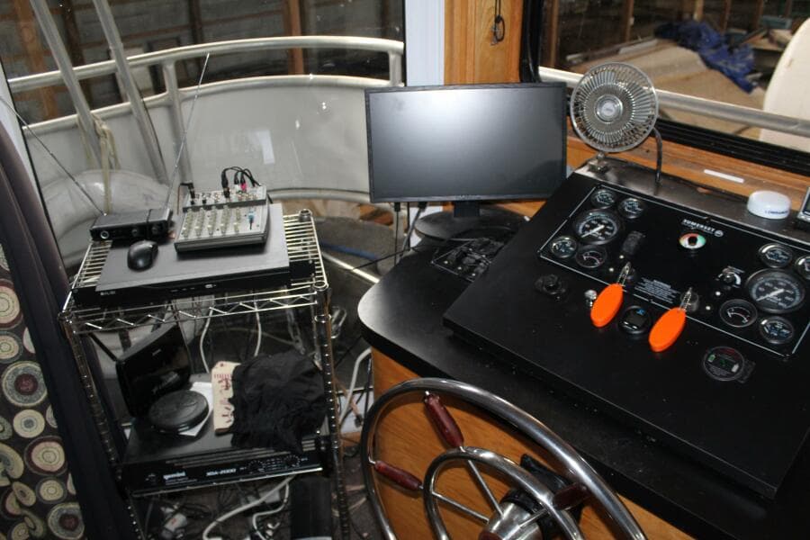 2000 Commercial Sumerset 75 Houston