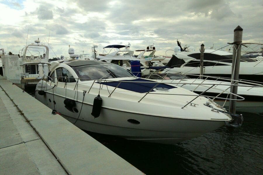 2010 Azimut Atlantis 54