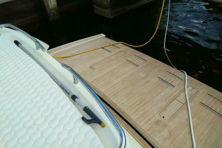 2010 Azimut Atlantis 54