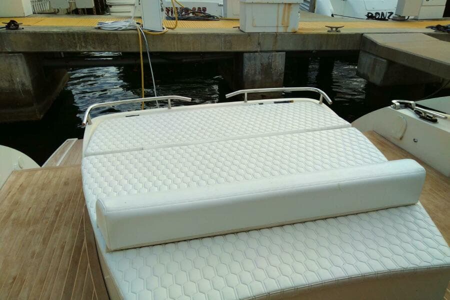 2010 Azimut Atlantis 54