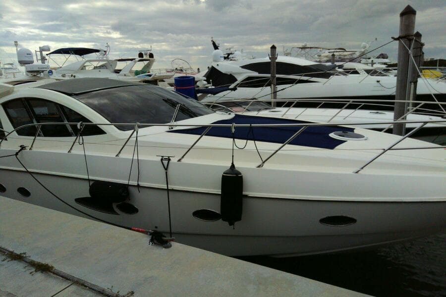 2010 Azimut Atlantis 54