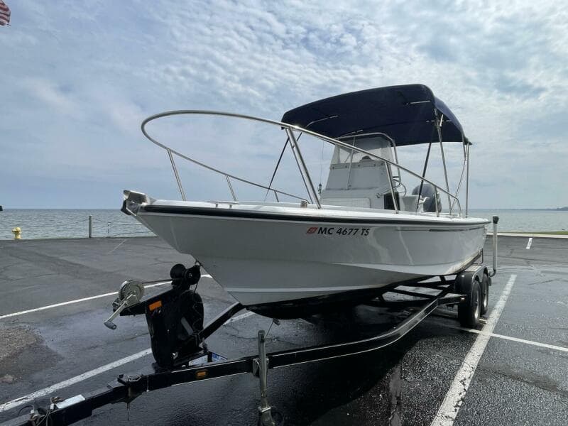 1993 Boston Whaler 21 Outrage