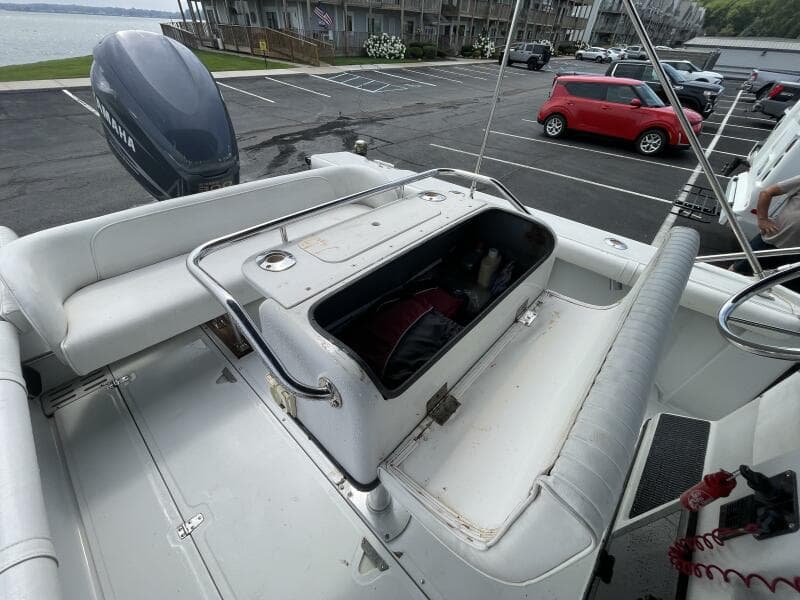 1993 Boston Whaler 21 Outrage