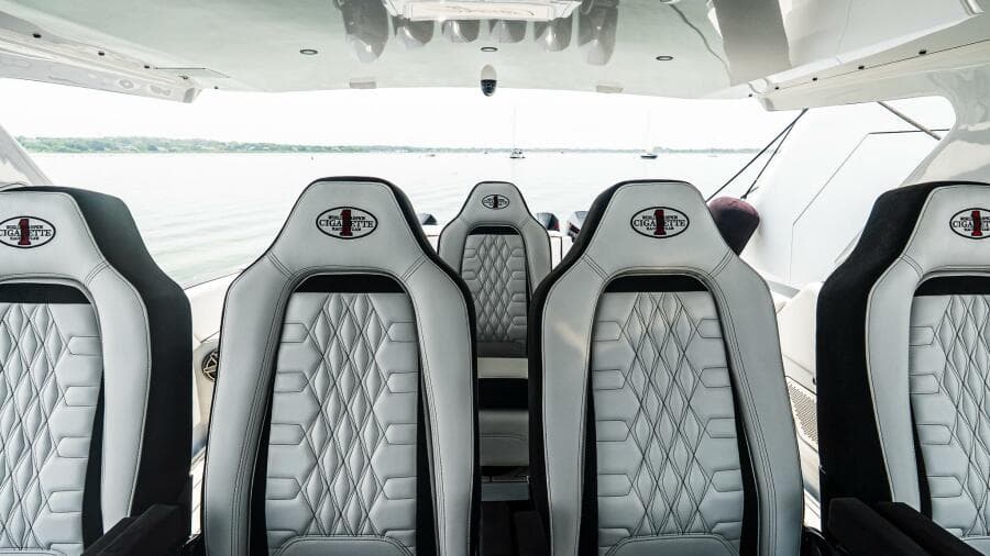 2025 Cigarette 52 THUNDER