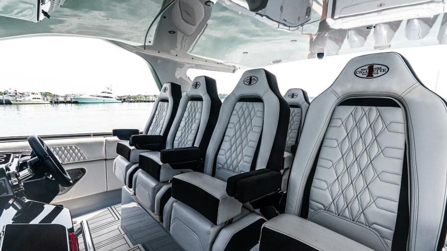 2025 Cigarette 52 THUNDER