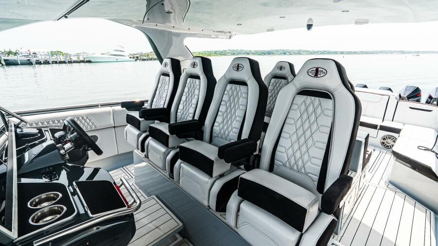 2025 Cigarette 52 THUNDER