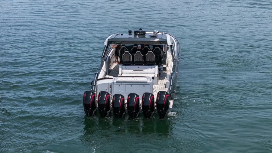 2025 Cigarette 52 THUNDER