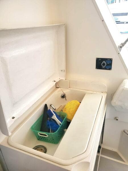 1989 Rampage R 401 SF SPORTFISHER