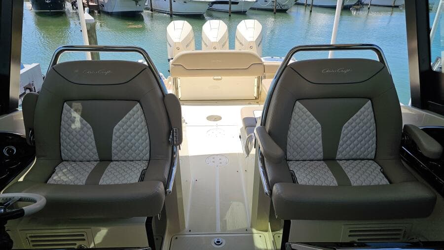 2022 Chris-Craft 35 Calypso - Photo 27