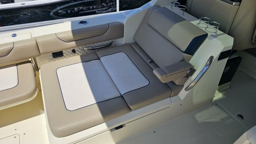 2022 Chris-Craft 35 Calypso - Photo 35