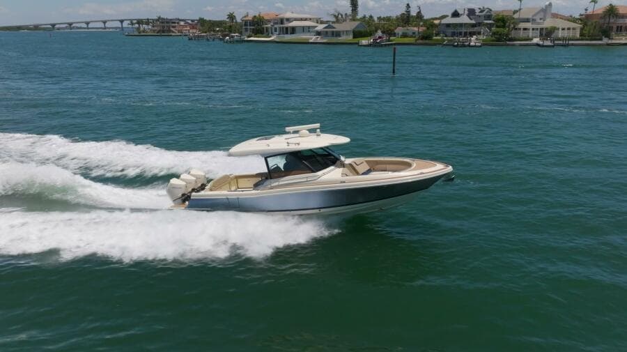 2022 Chris-Craft 35 Calypso - Photo 13