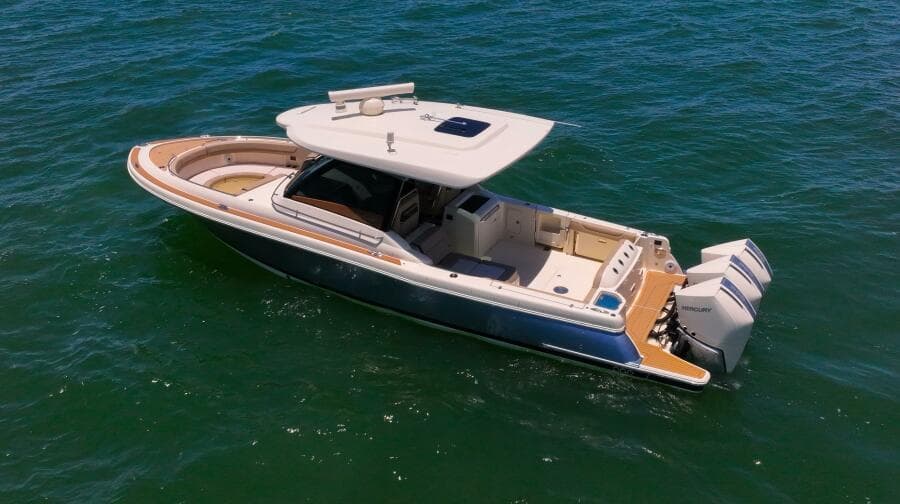 2022 Chris-Craft 35 Calypso - Photo 5