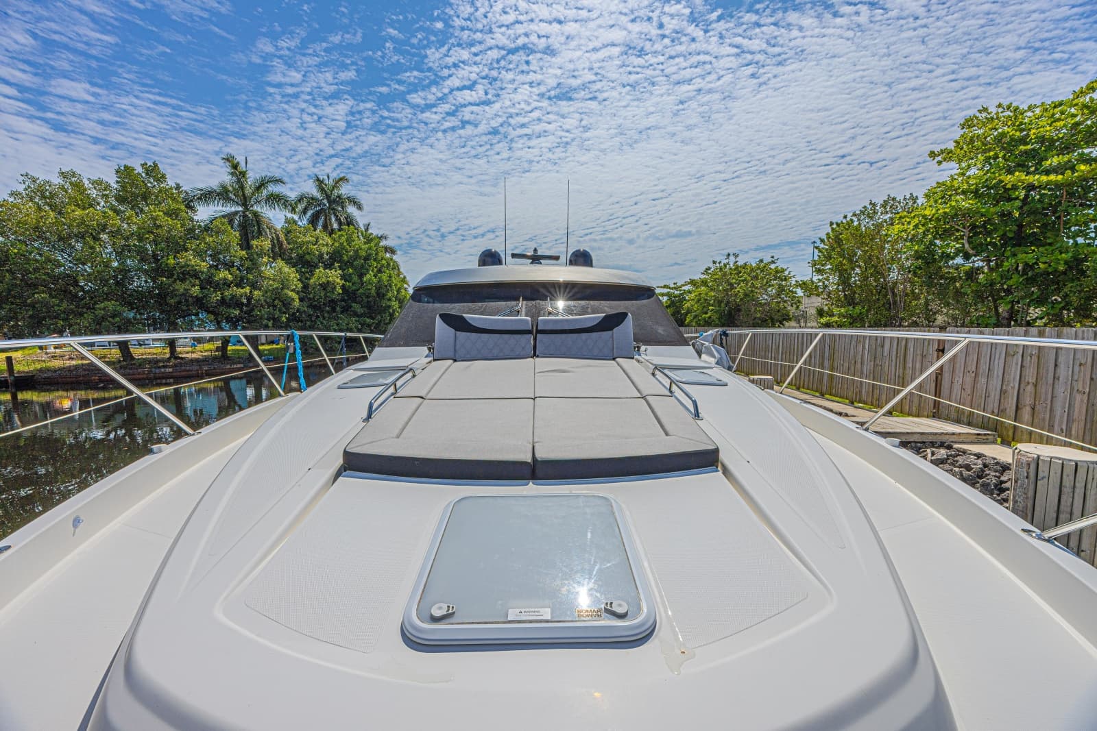 2021 Riviera 6000 Motor Yacht - Photo 5