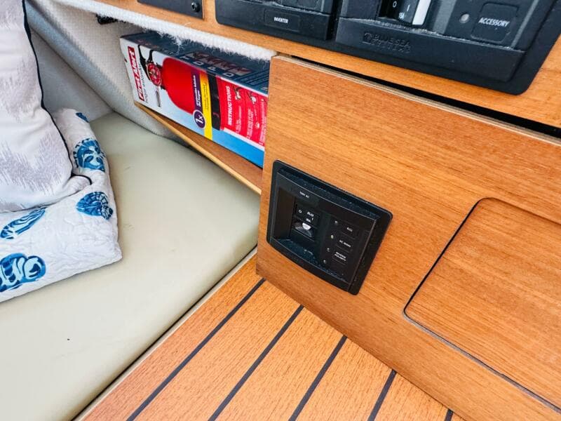 2018 Ranger Tugs R-27