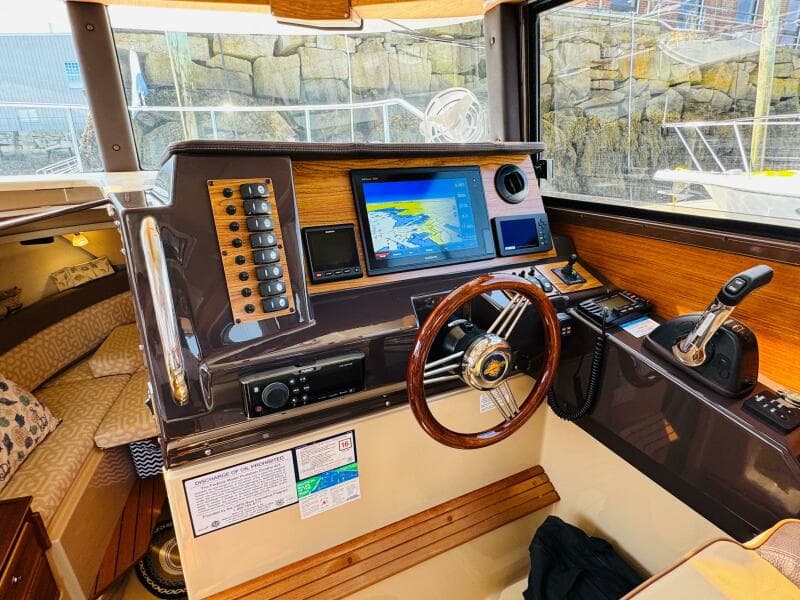 2018 Ranger Tugs R-27