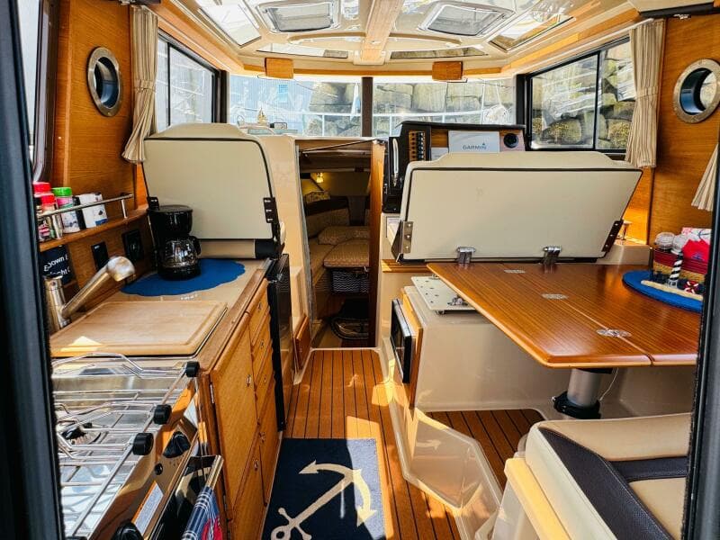 2018 Ranger Tugs R-27