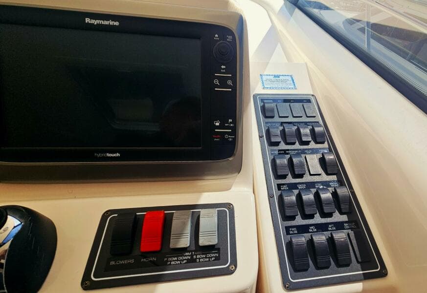 2006 Tiara Yachts 4300 Sovran